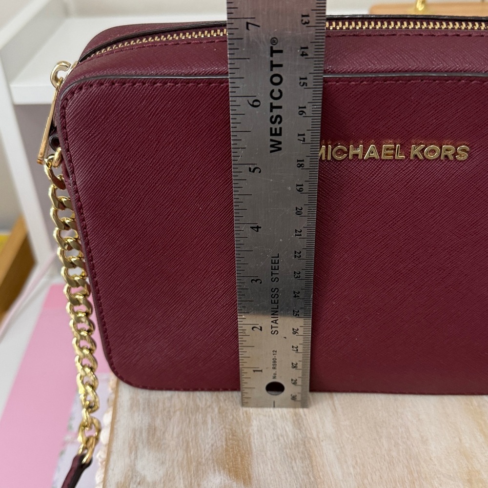 Michael Kors Wine Saffiano Leather Crossbody with Gold Chain - Picture 8 of 10